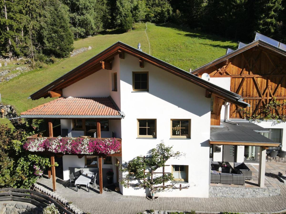 Haus Evelin Apartment Sankt Leonhard im Pitztal Exterior foto
