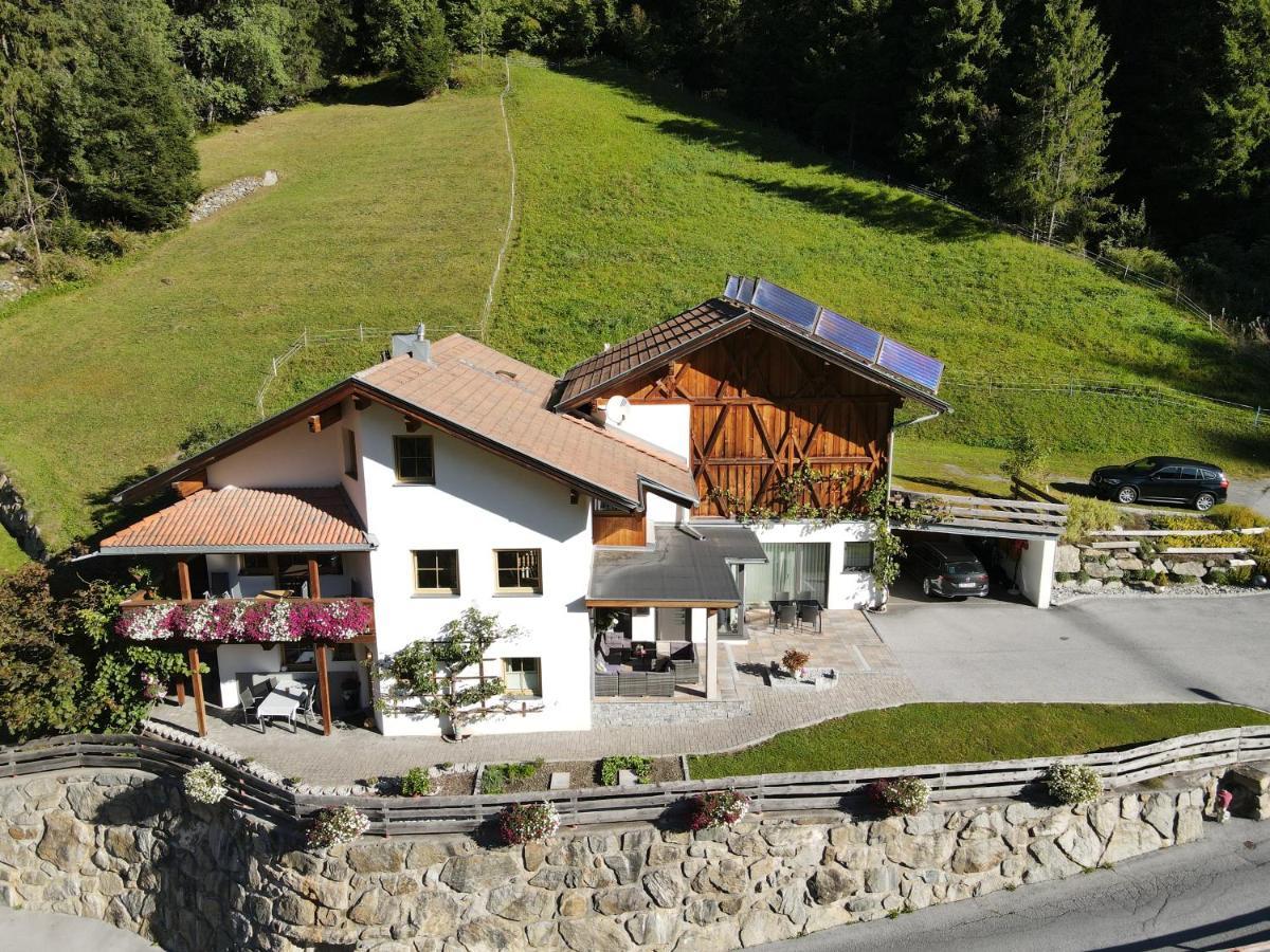 Haus Evelin Apartment Sankt Leonhard im Pitztal Exterior foto