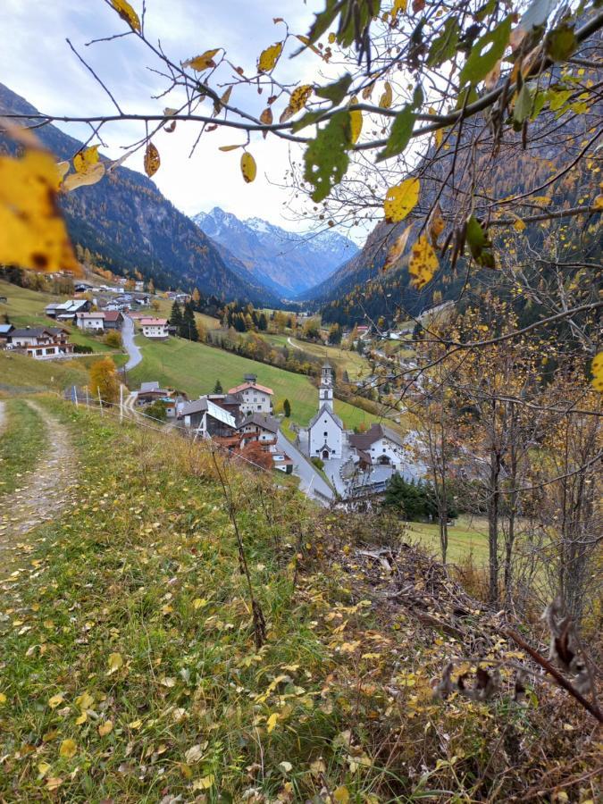 Haus Evelin Apartment Sankt Leonhard im Pitztal Exterior foto