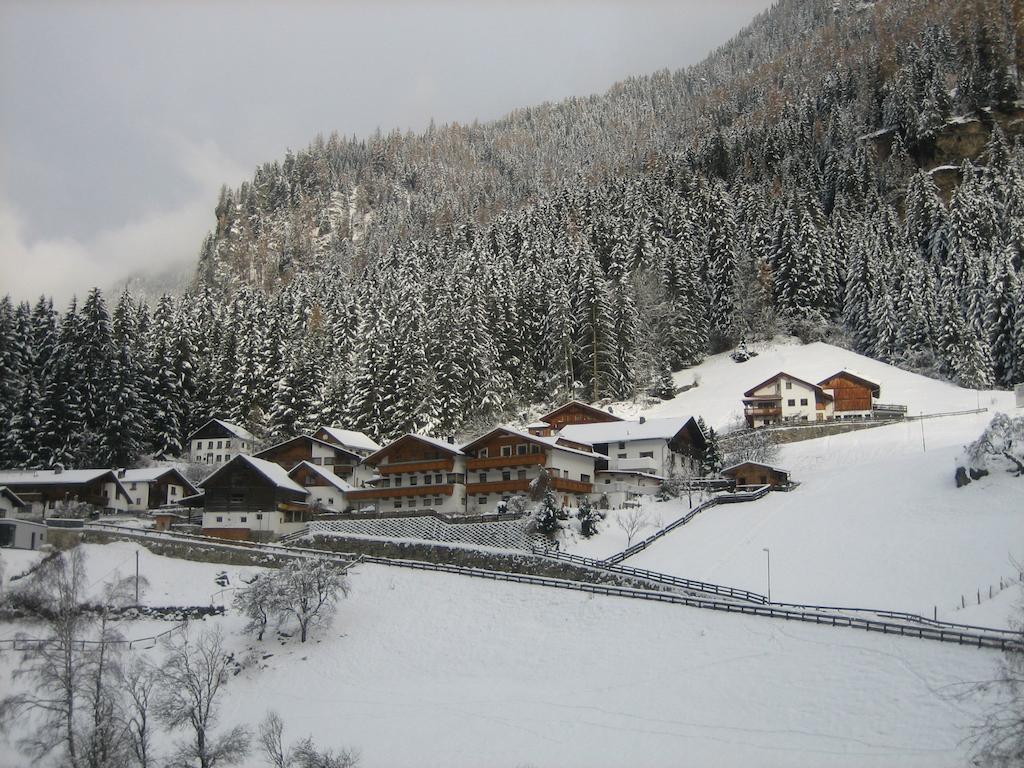 Haus Evelin Apartment Sankt Leonhard im Pitztal Exterior foto